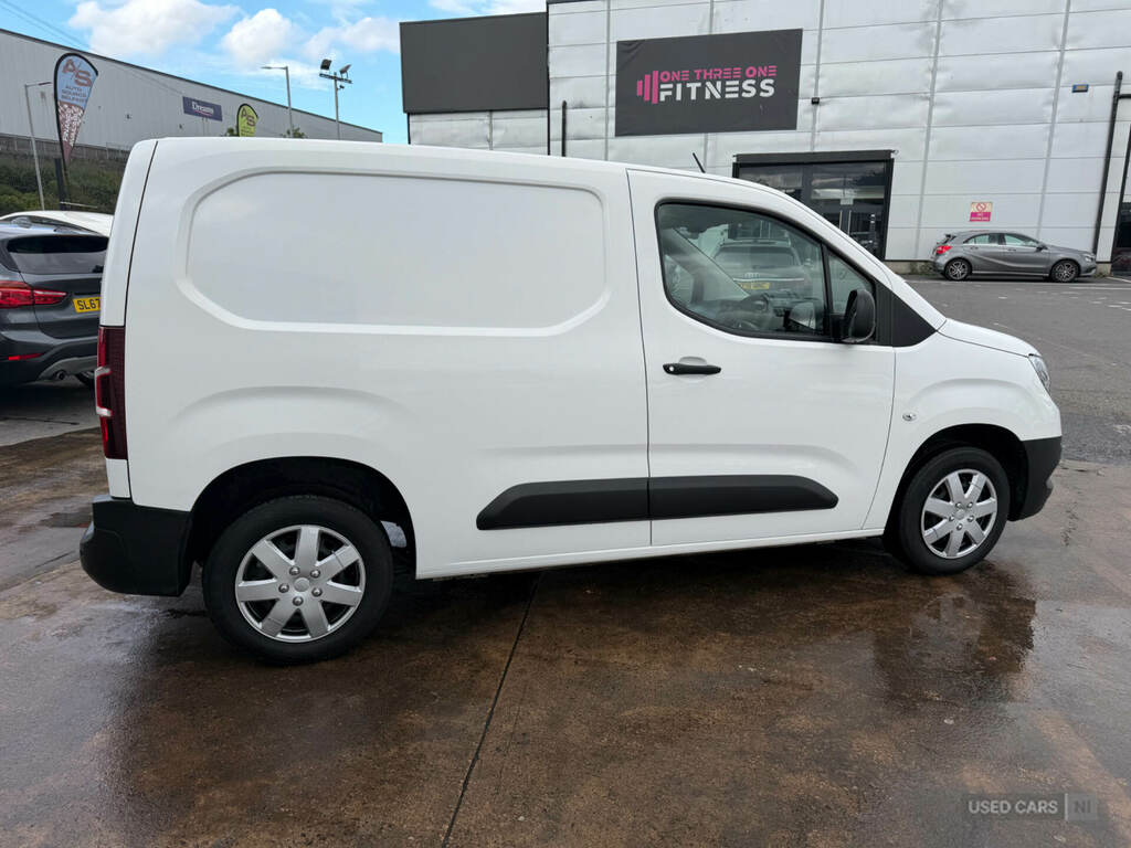 Vauxhall Combo 2000 1.5 Turbo D 75Ps H1 Dynamic Van White #3