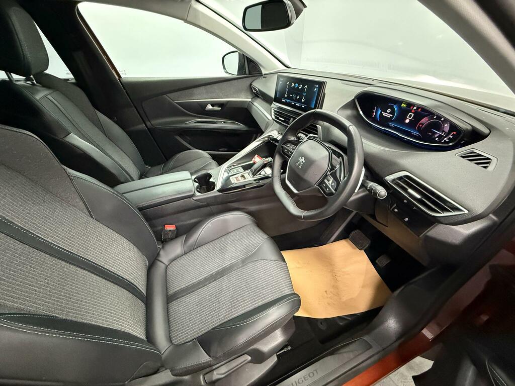 Peugeot 5008 1.5 Bluehdi Allure Premium Eat8 Brown #5