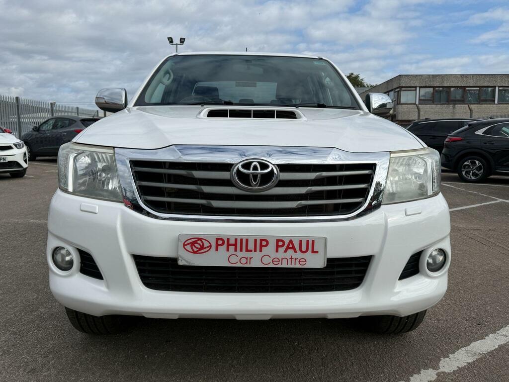 Toyota HILUX Invincible Dcab Pick Up 3.0 D-4d 4Wd 171 White #4