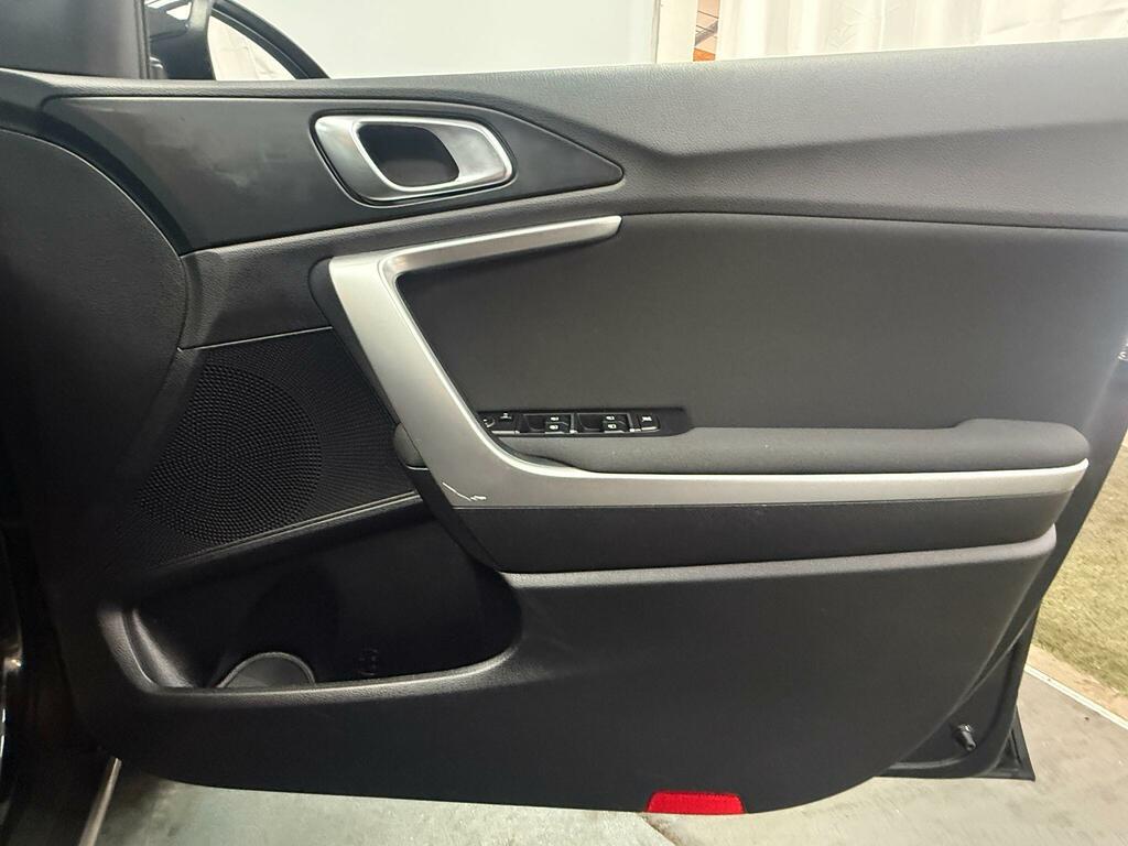 Kia Xceed 1.5 T Gdi Gt Line Suv Ss Blue #17