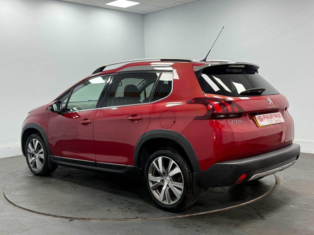 Peugeot 2008 1.5 Bluehdi 100 Allure Premium Red #3