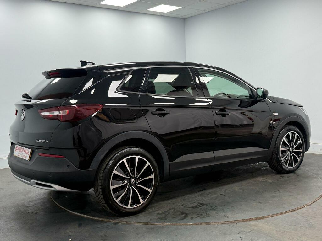 Vauxhall Grandland X 1.5 Turbo D Ultimate Black #4