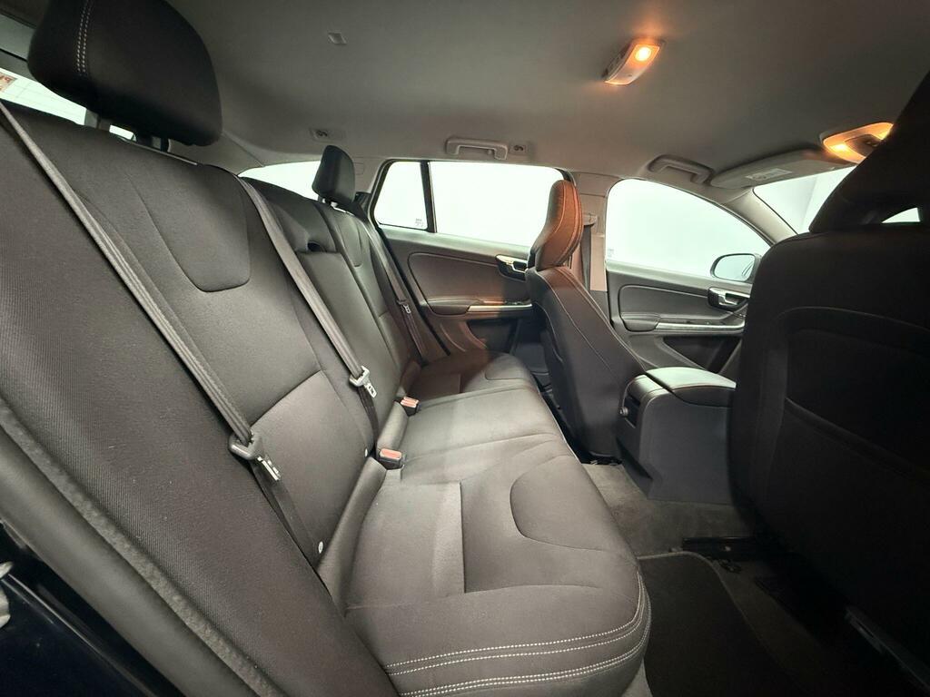 Volvo V60 D4 190 Business Edition Blue #6