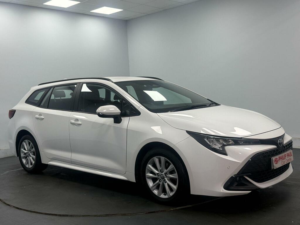 Toyota Corolla 1.8 Hybrid Icon Cvt White