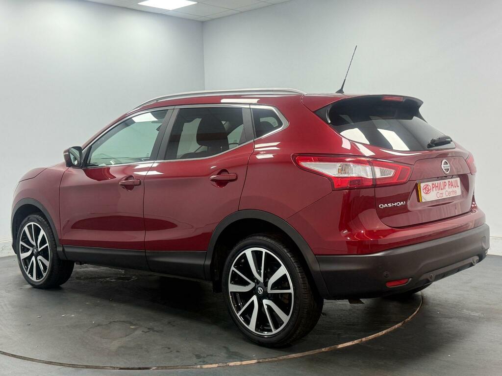 Nissan Qashqai 1.6 Dci Tekna Xtronic Red #3