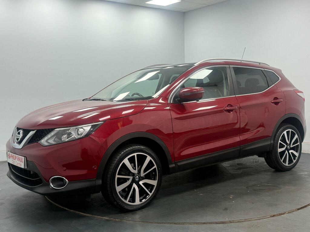 Nissan Qashqai 1.6 Dci Tekna Xtronic Red #2