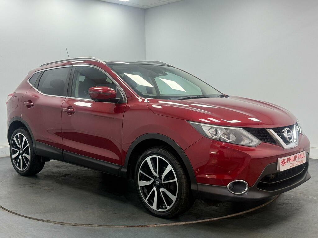 Nissan Qashqai 1.6 Dci Tekna Xtronic Red