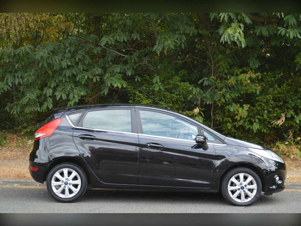 Ford Fiesta 1.4 Zetec Hatchback 154 Gkm Black #6