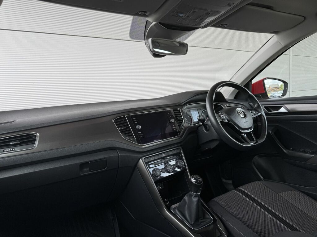 Volkswagen T-Roc 1.0 Tsi Se 115 Bhp Red #6