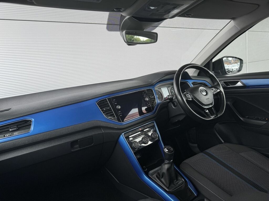 Volkswagen T-Roc 1.5 Tsi Design 150 Bhp Blue #6
