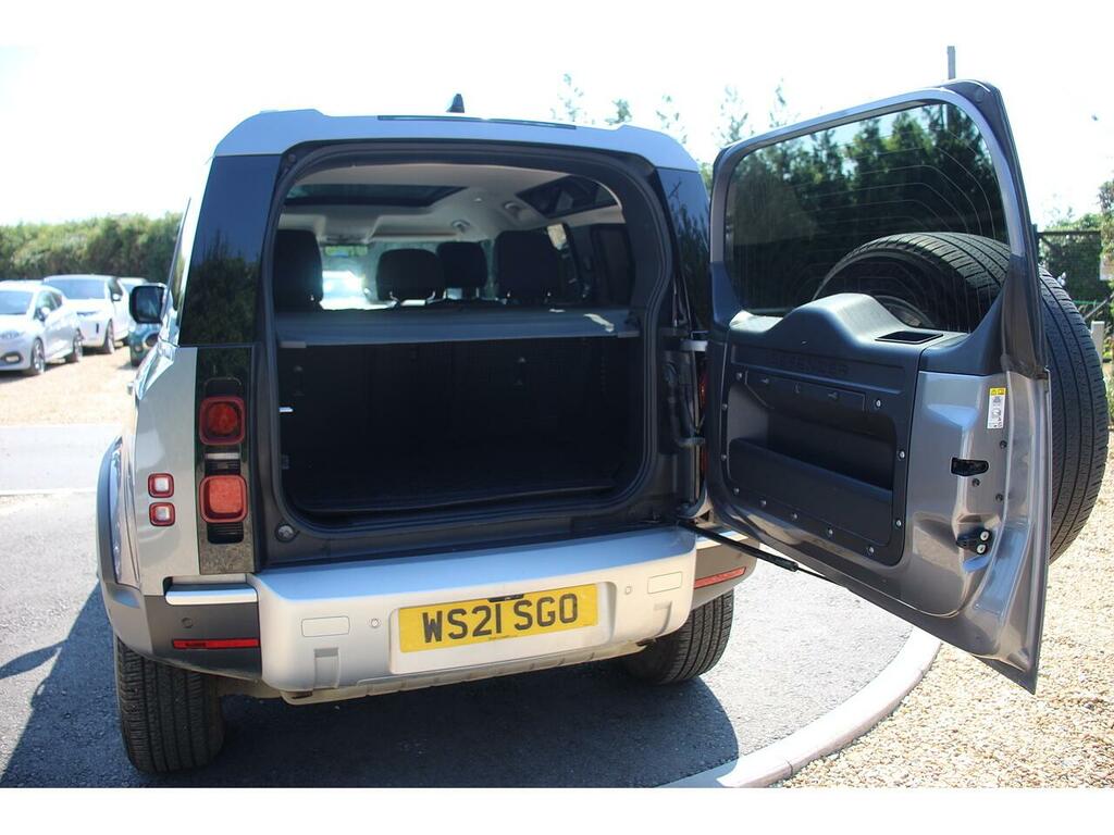Land Rover Defender 110 2.0 P300 Se 110 Black #37