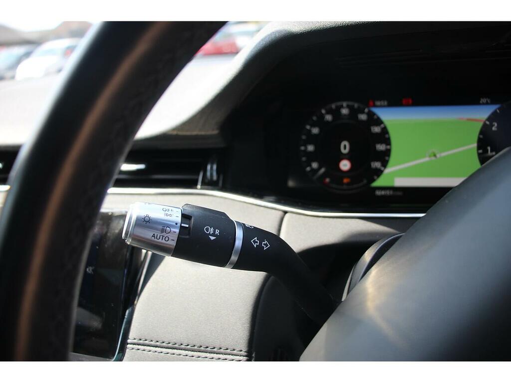 Land Rover Range Rover Evoque 1.5 P300e 12.2Kwh R-dynamic Hse Suv Plu Black #31