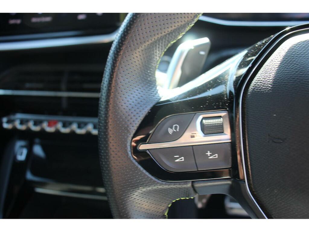 Peugeot 2008 1.2 Puretech 130 Gt Line Estate Black #26