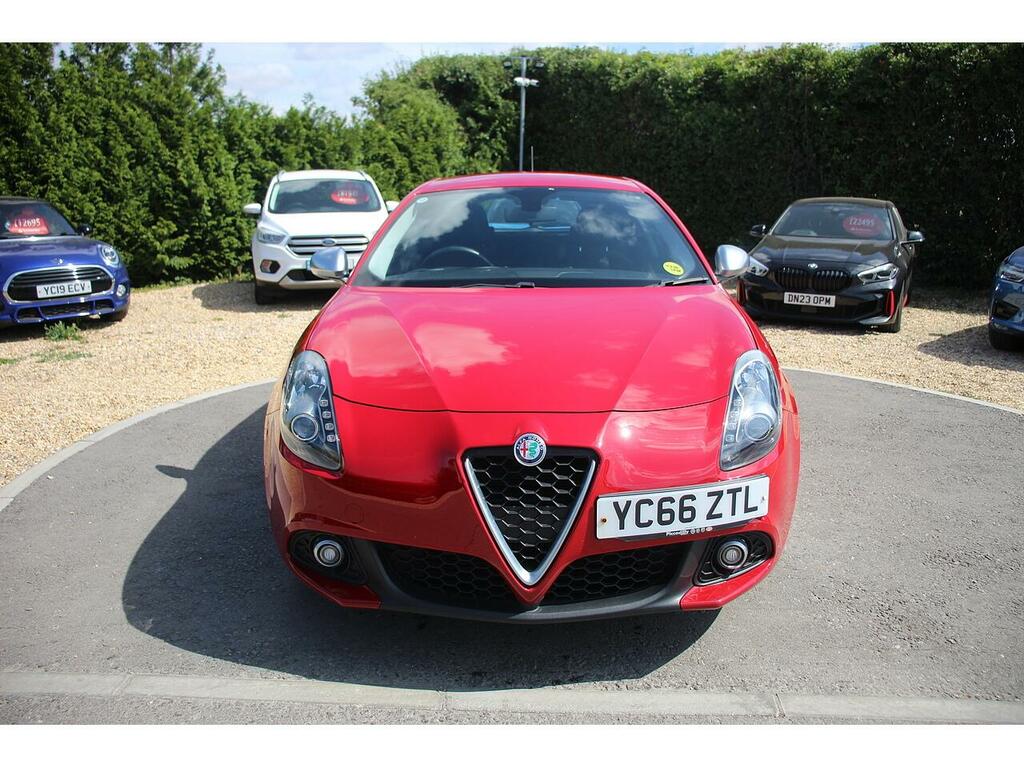 Alfa Romeo Giulietta Hatchback Red #2