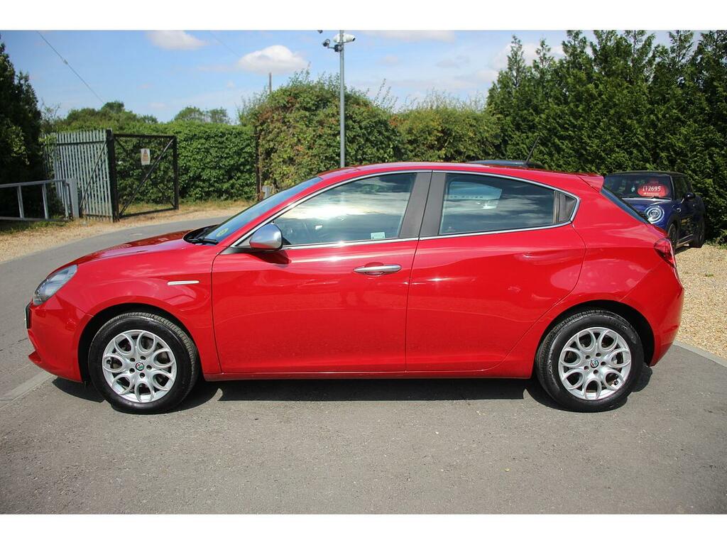 Alfa Romeo Giulietta Hatchback Red #5