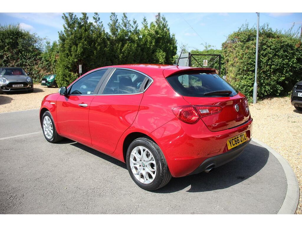 Alfa Romeo Giulietta Hatchback Red #6