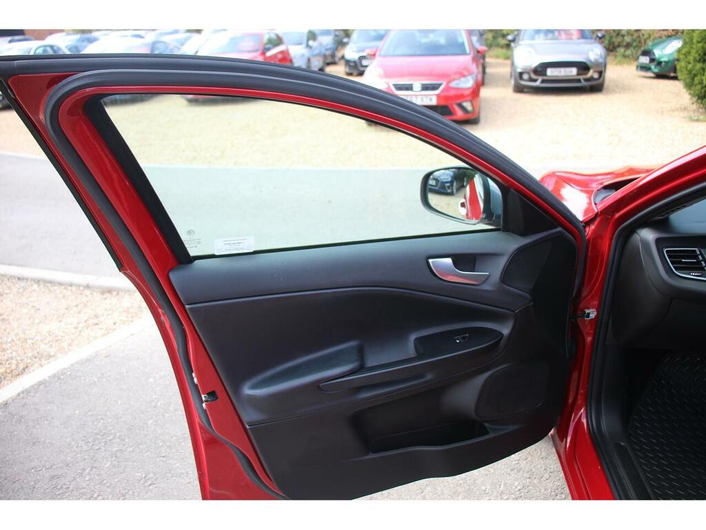 Alfa Romeo Giulietta Giulietta 2.0 Jtdm-2 Qv Line Tct Euro 6 Ss Red #31