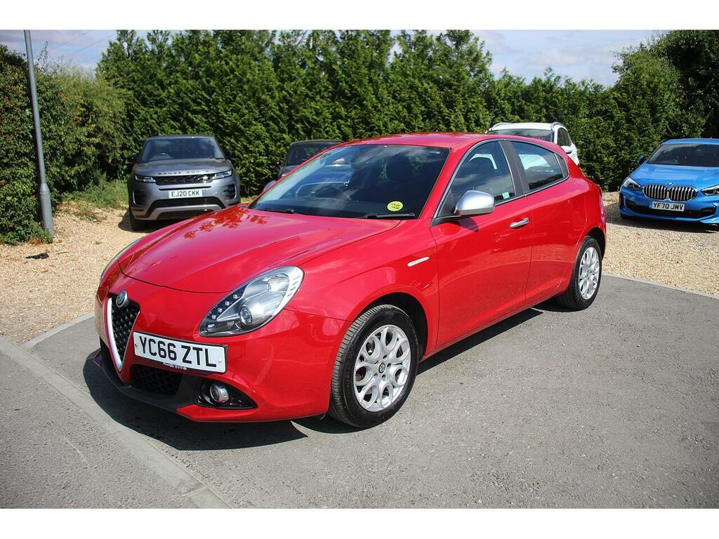 Alfa Romeo Giulietta Hatchback Red #3
