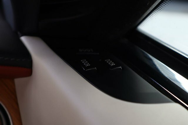 Rolls-Royce Dawn V12 Black #17