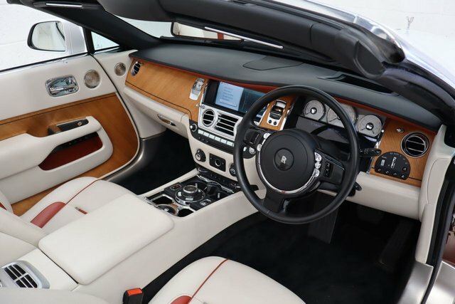 Rolls-Royce Dawn V12 Black #24