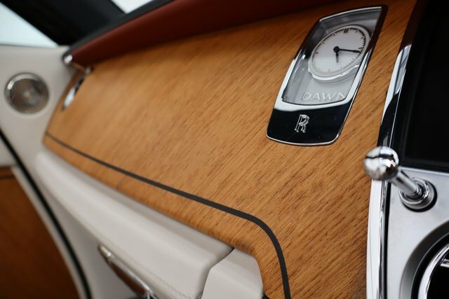 Rolls-Royce Dawn V12 Black #33