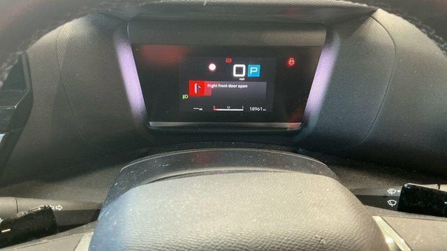 Citroen C4 1.2 Puretech You Fastback Euro White #9