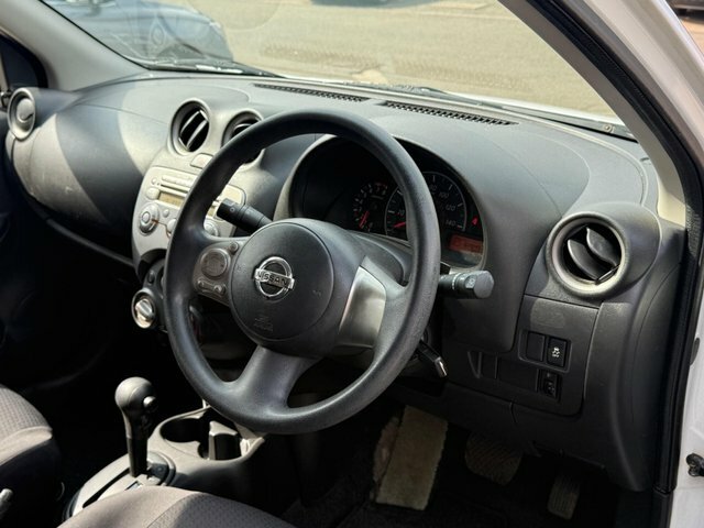 Nissan Micra Visia Cvt Euro 5 White #4