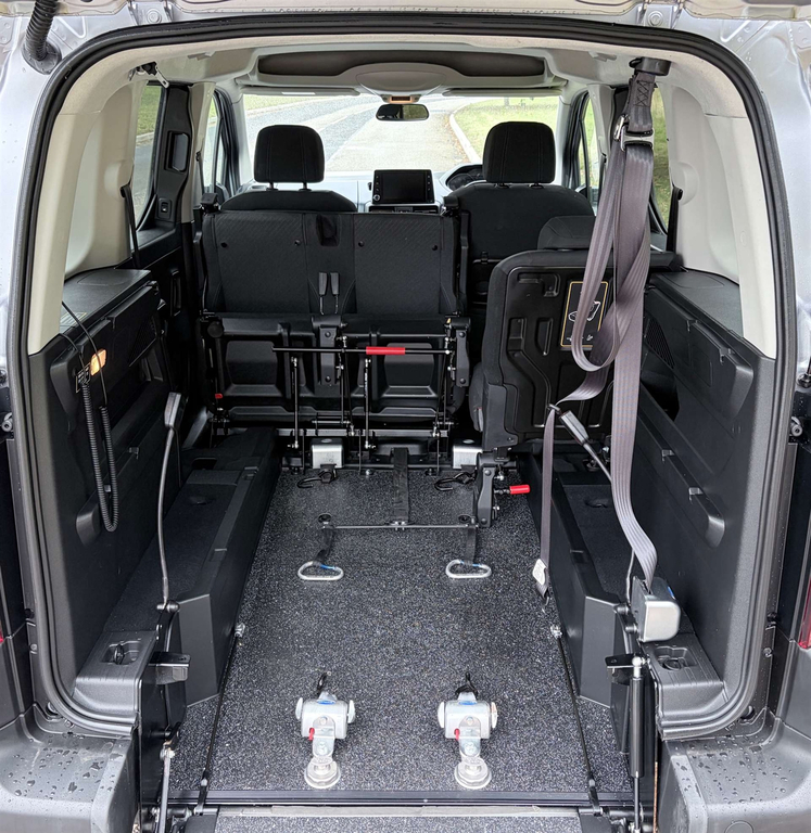 Peugeot Rifter Hdi, 5 Seats, 5,000 Miles, Allied, Wheelchair Acce #6