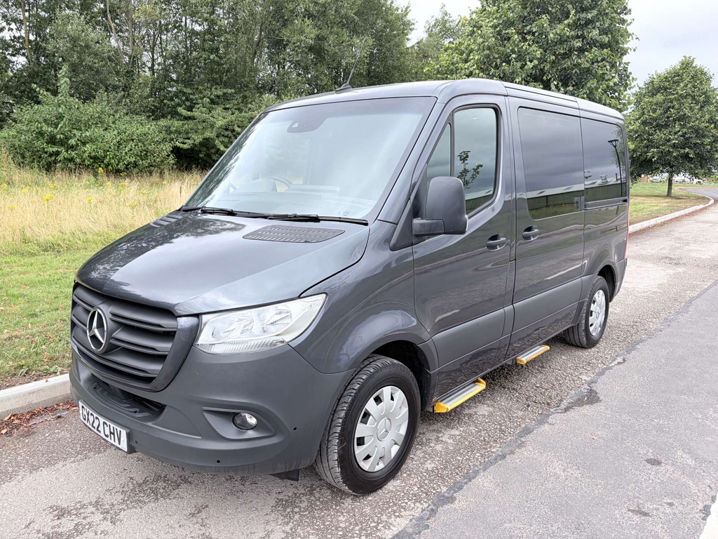 Mercedes-Benz Sprinter Driver From Wheelchair Upront Wheelchair Accessi #3