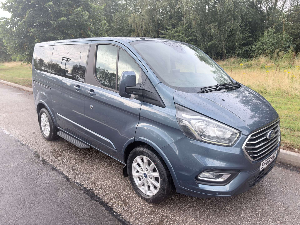 Ford Tourneo Custom Allied Titanium Tdci Wheelchair Accessible Vehic #2