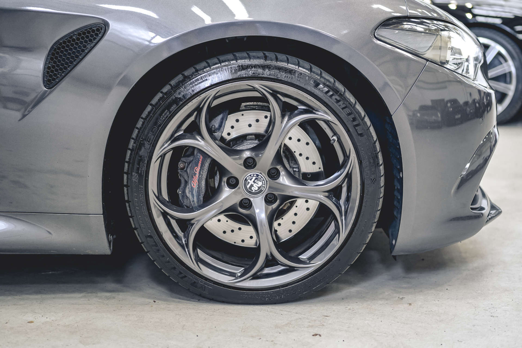 Alfa Romeo Giulia V6 Bi-t Quadrifoglio #6