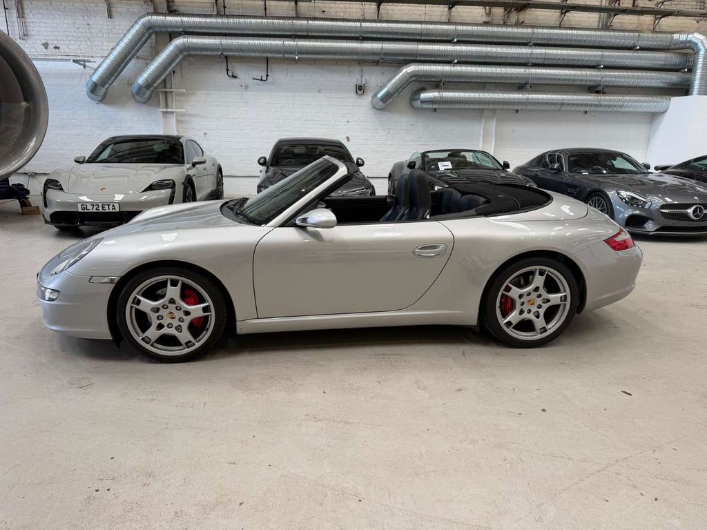 Porsche 911 997 Carrera C2s Cab #5