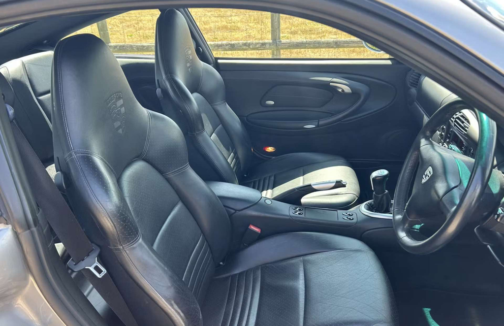 Porsche 911 996 Carrera #4