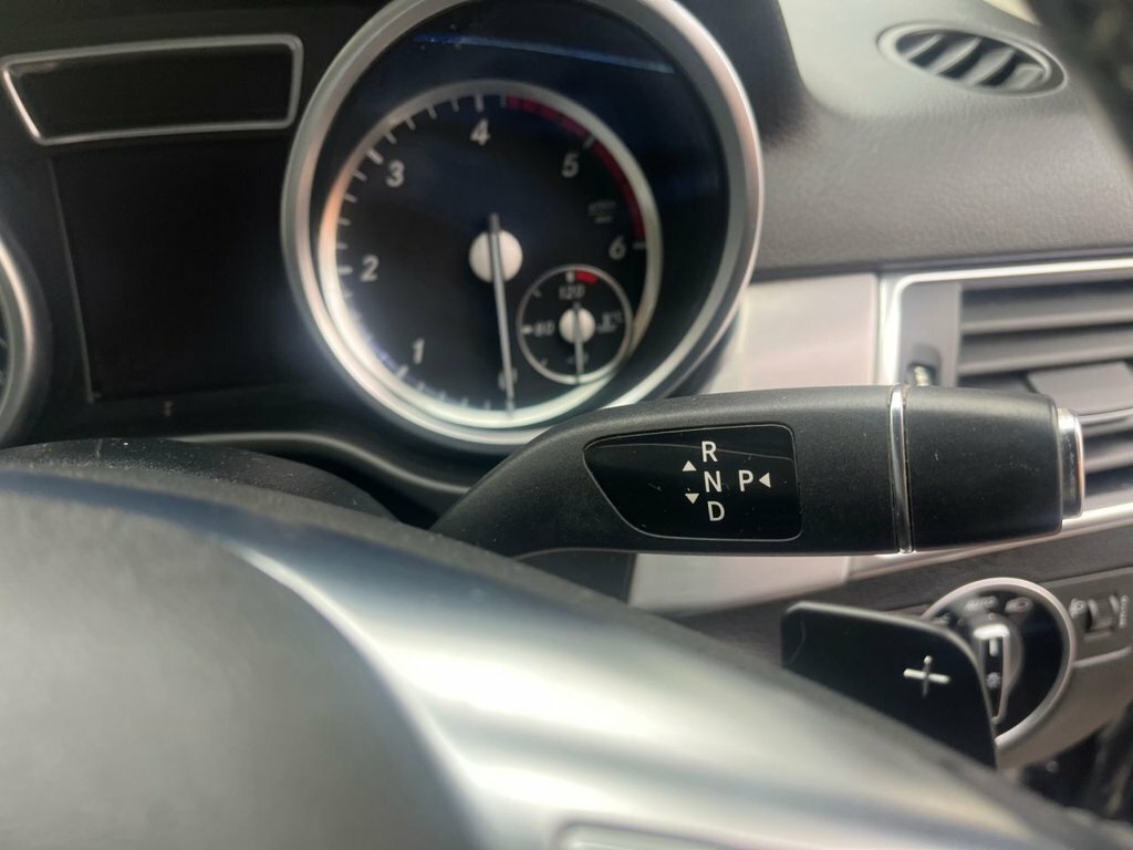 Mercedes-Benz M Class 2.1L Amg Sport Silver #38