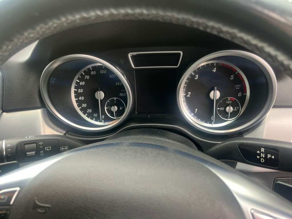 Mercedes-Benz M Class 2.1L Amg Sport Silver #35