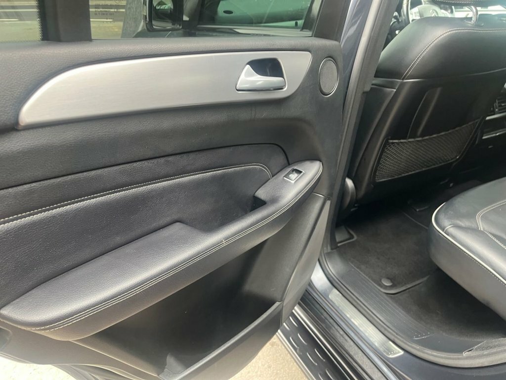 Mercedes-Benz M Class 2.1L Amg Sport Silver #52