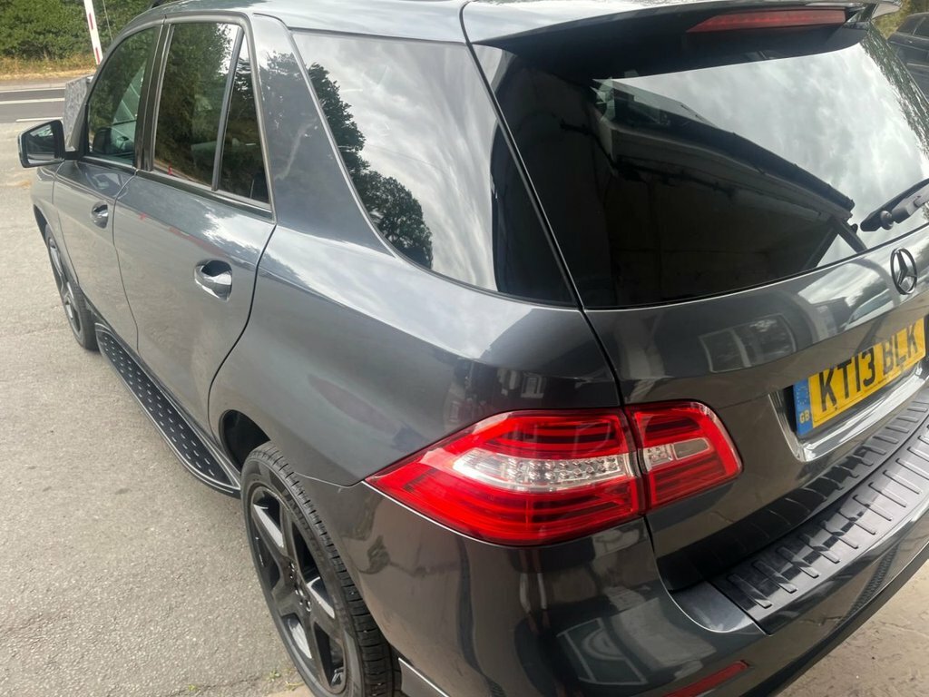 Mercedes-Benz M Class 2.1L Amg Sport Silver #23