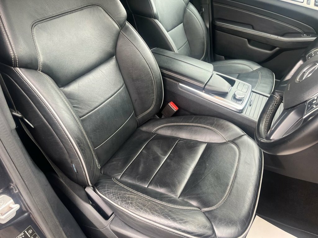 Mercedes-Benz M Class 2.1L Amg Sport Silver #42