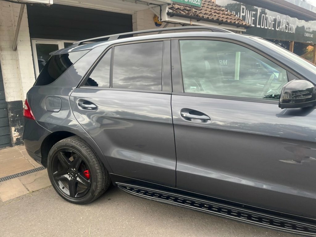 Mercedes-Benz M Class 2.1L Amg Sport Silver #9
