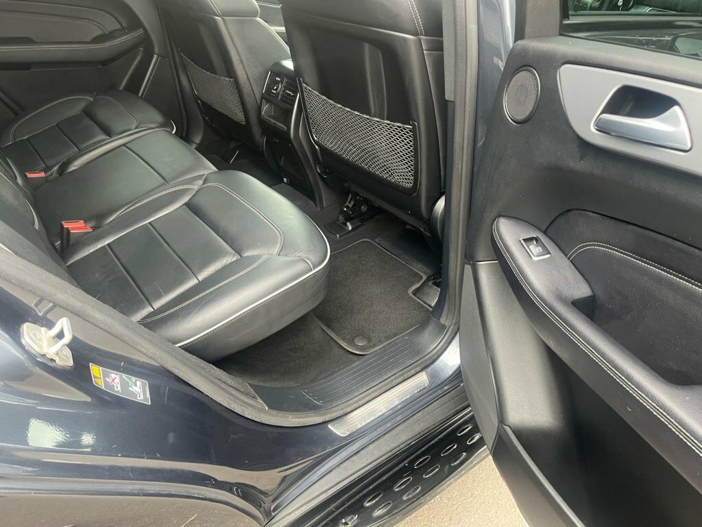 Mercedes-Benz M Class 2.1L Amg Sport Silver #47