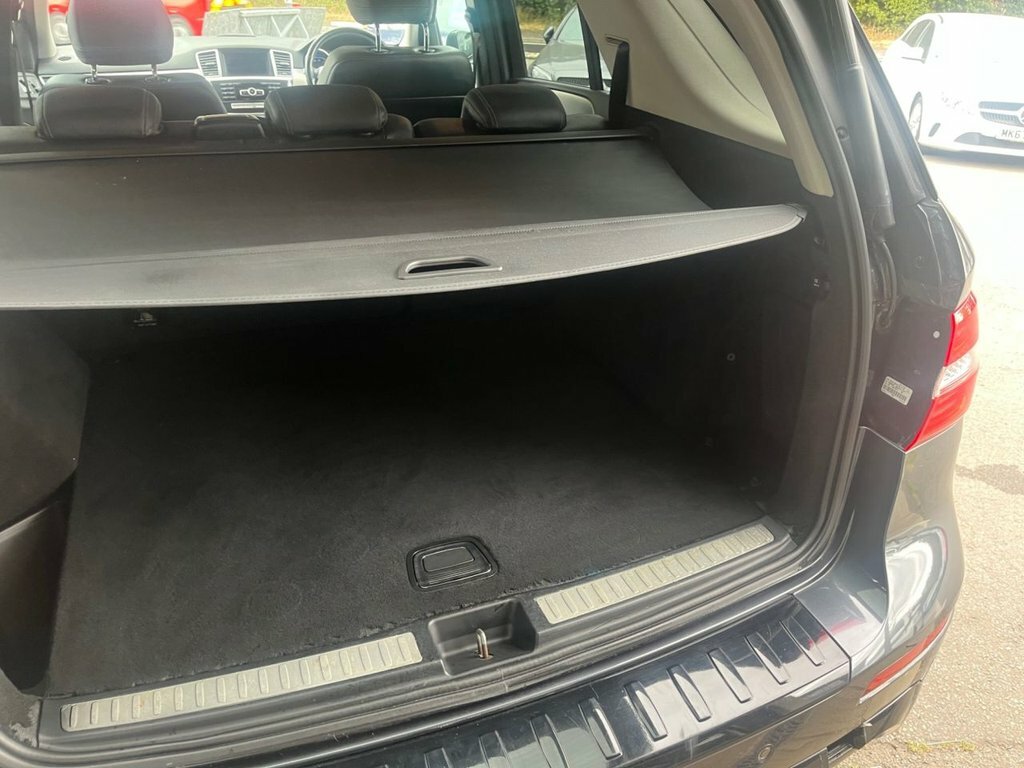 Mercedes-Benz M Class 2.1L Amg Sport Silver #50