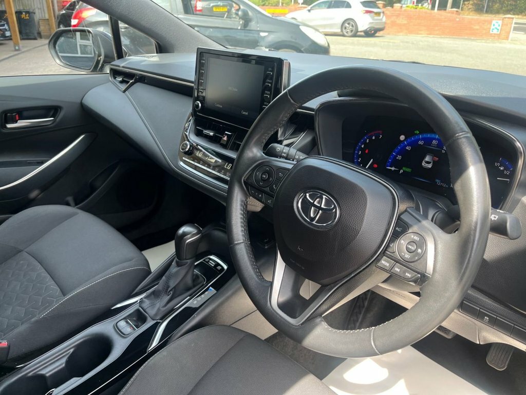 Toyota Corolla 1.8L Icon Tech Black #2