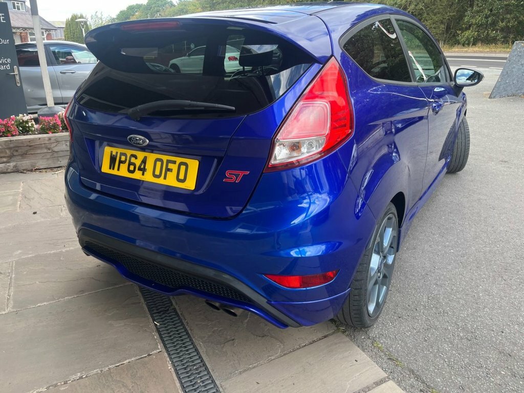 Ford Fiesta 1.25 Zetec Euro 5 Red #43