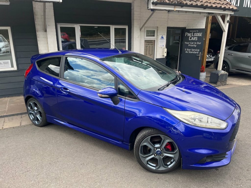 Ford Fiesta 1.25 Zetec Euro 5 Red #13