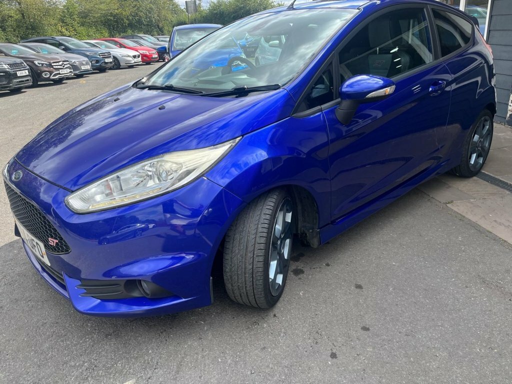 Ford Fiesta 1.25 Zetec Euro 5 Red #28