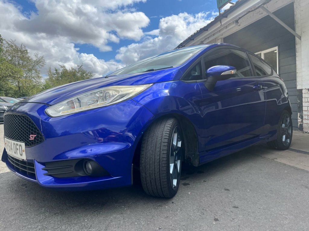 Ford Fiesta 1.25 Zetec Euro 5 Red #32