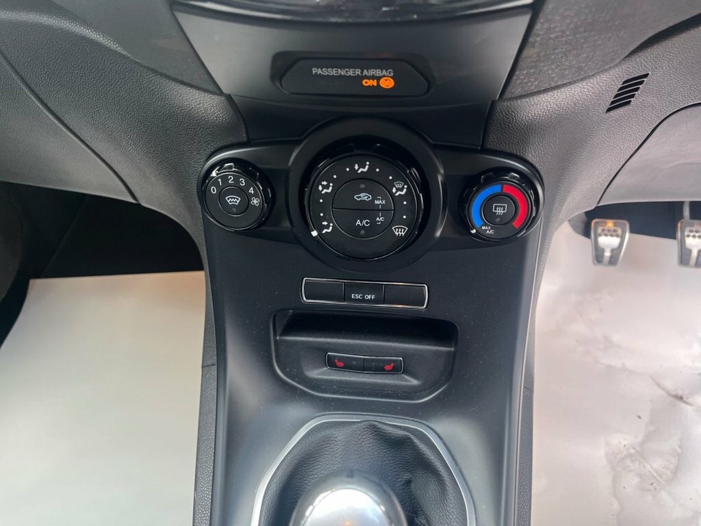 Ford Fiesta 1.25 Zetec Euro 5 Red #40