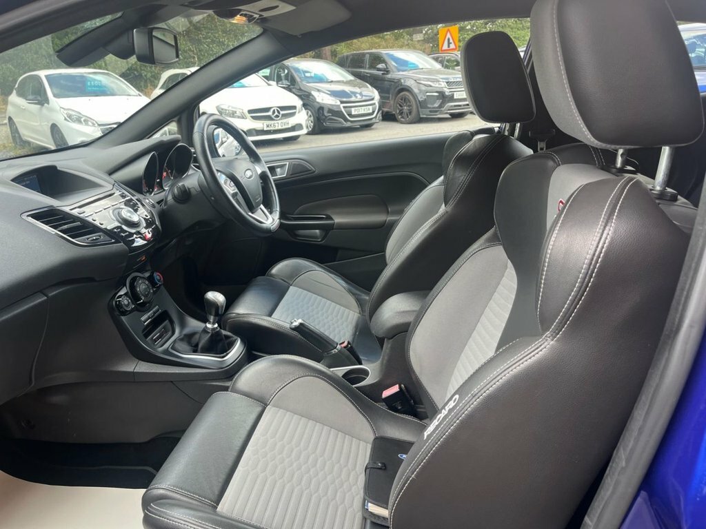 Ford Fiesta 1.25 Zetec Euro 5 Red #55
