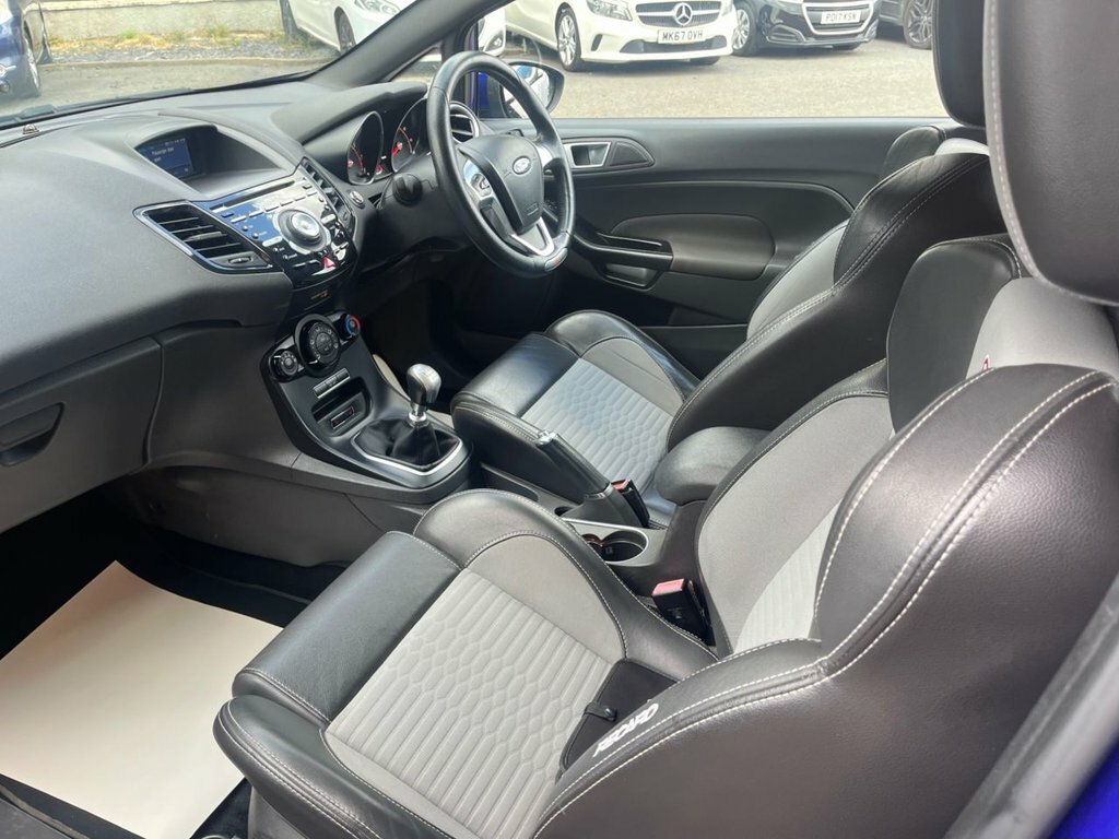 Ford Fiesta 1.25 Zetec Euro 5 Red #49