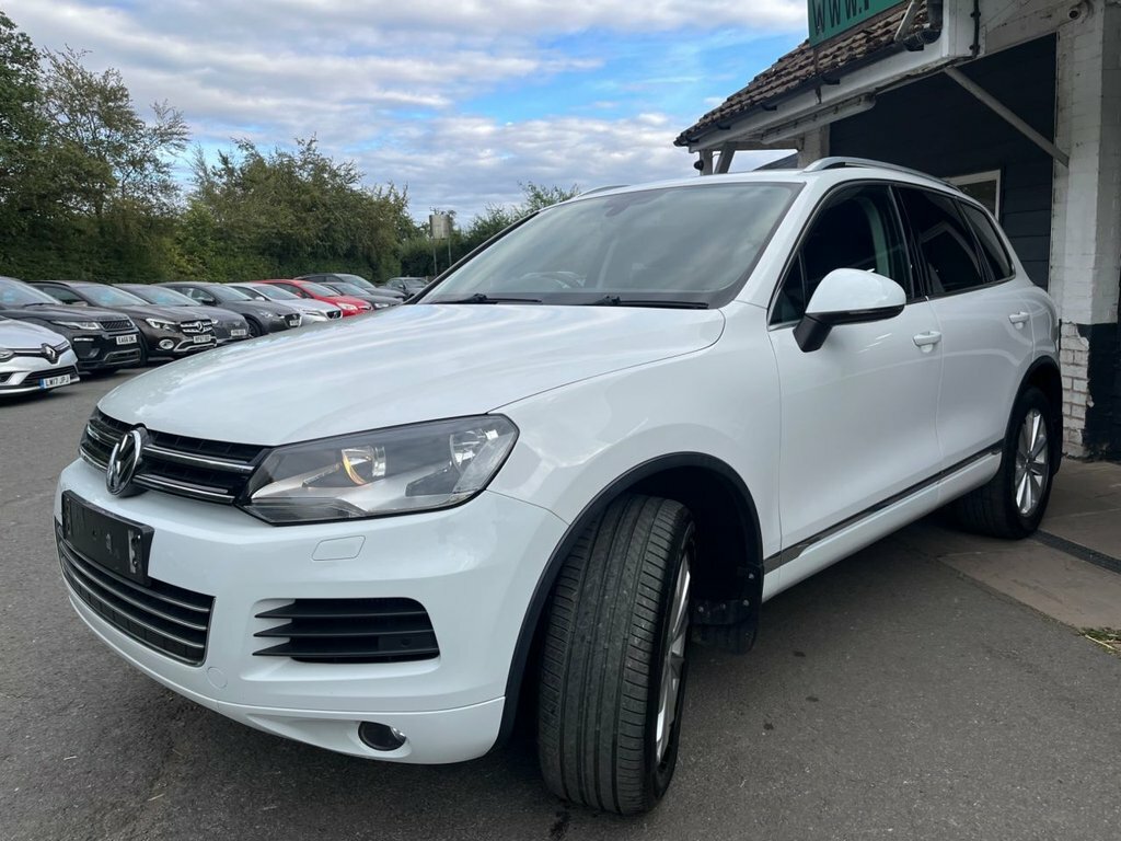 Volkswagen Touareg 3L Se White #5